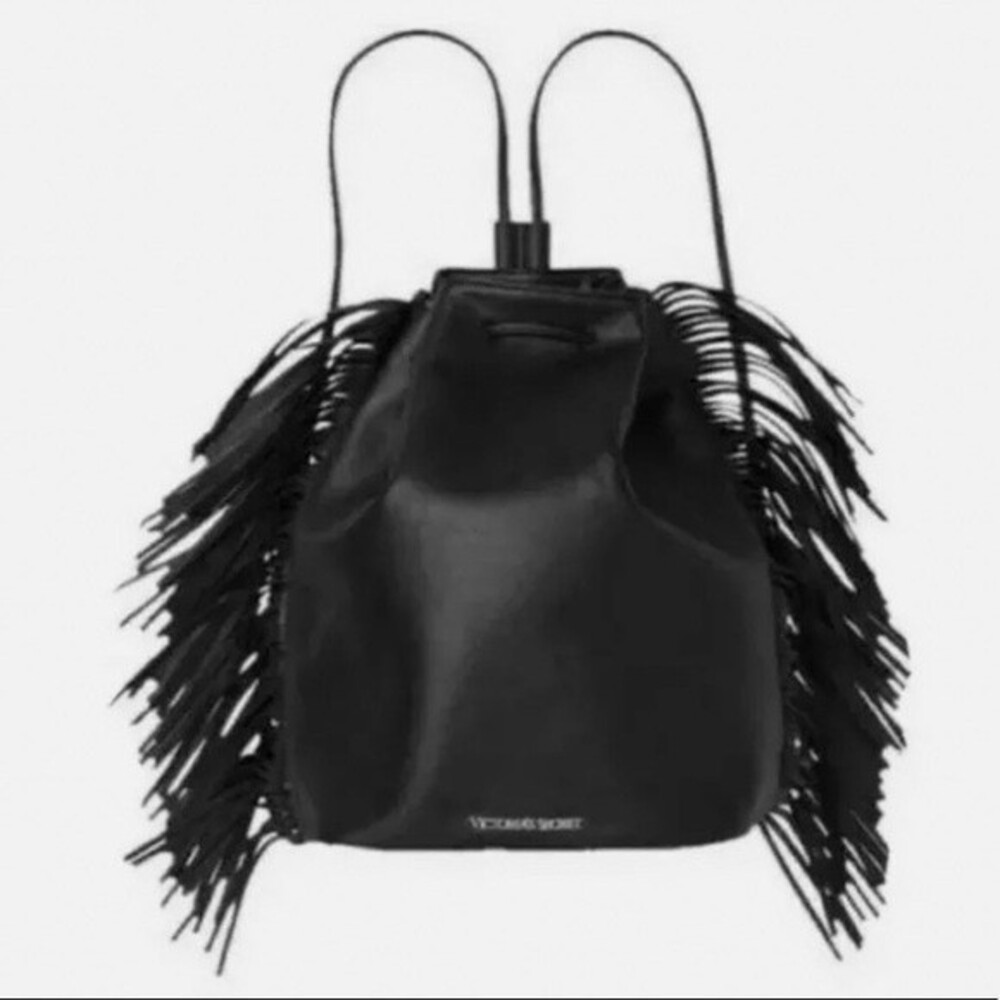 NWOT VICTORIA’S SECRET FAUX LEATHER FRINGE BACKPACK IN BLACK . LIMITED EDITION - Picture 3 of 10